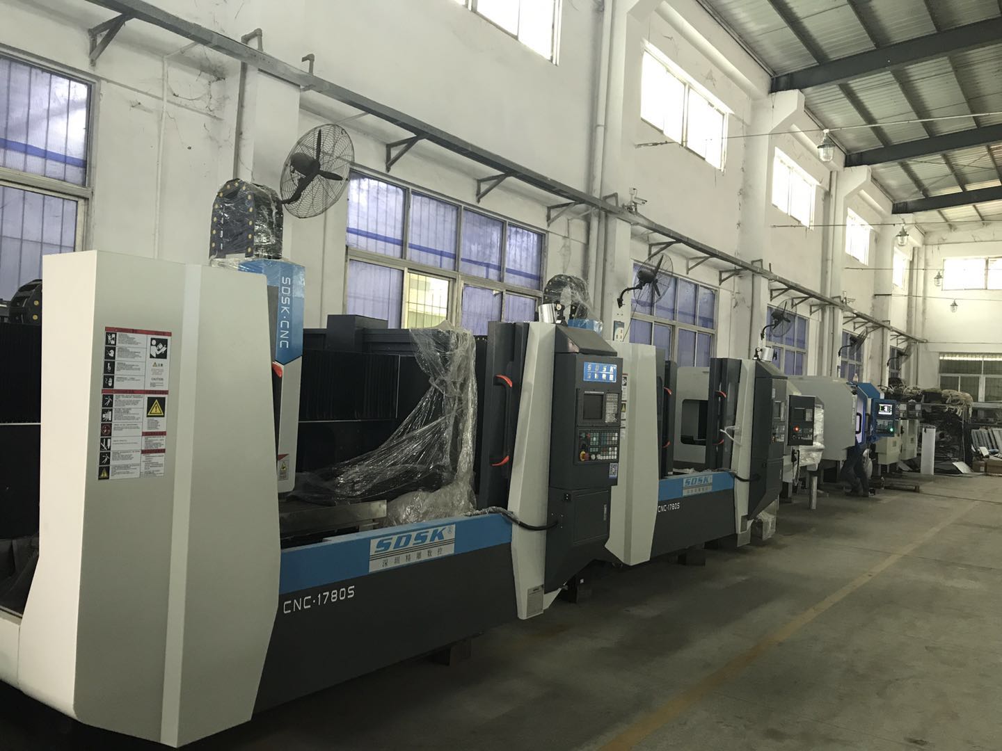 CNC加工中心、雕銑機和精雕機三者的區別有那些